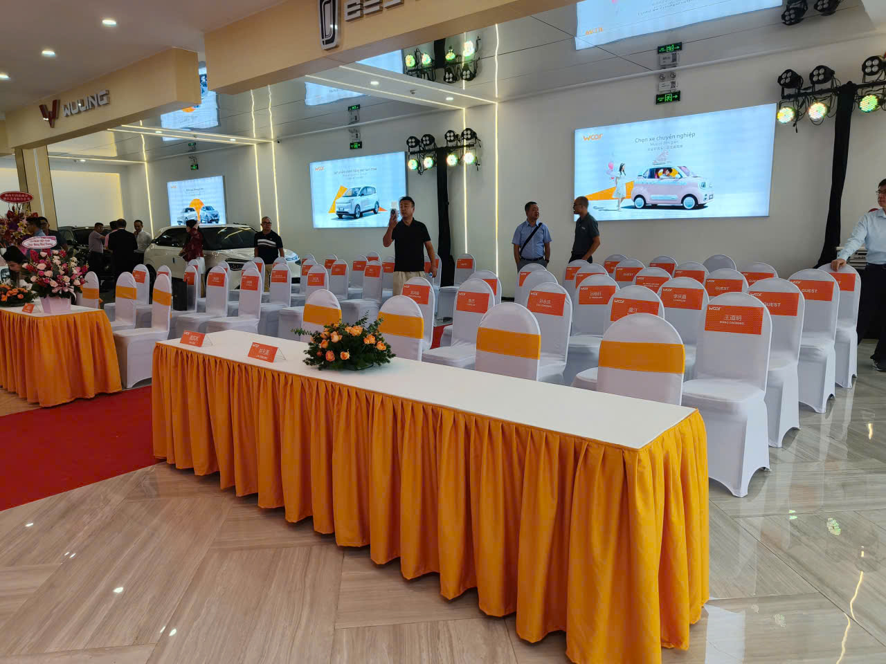 Bàn ghế đại biểu sự kiện